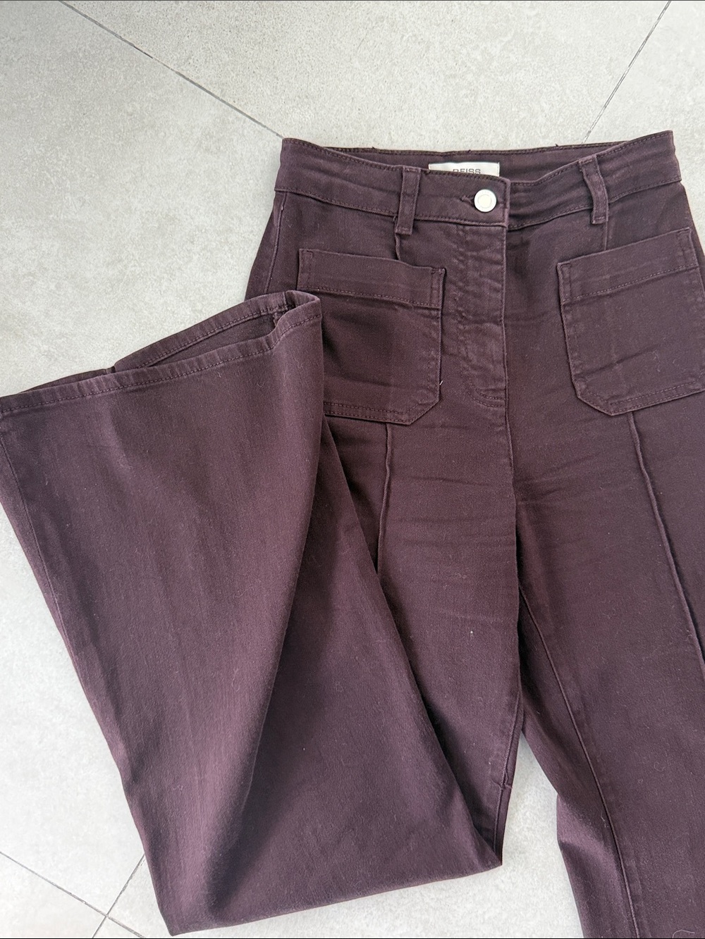 Reiss Sakura Patch-Pocket Flared Jeans in Burgundy 26R - Picture 6 of 7